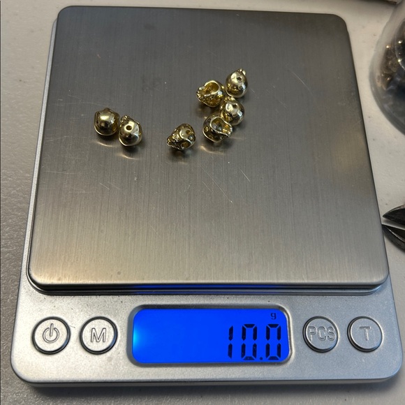 Skull Beads - Picture 6 of 8